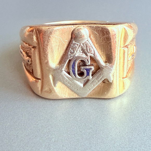 Heavy 14K Solid Two Tone Gold Masonic Men's Ring Size 11.5 Circa 1950's